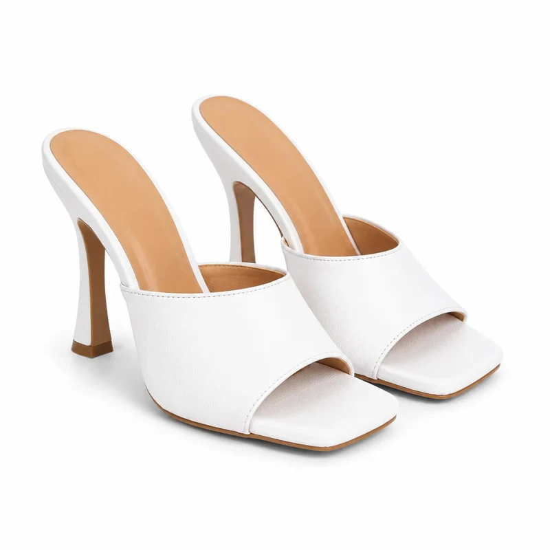 Carmen Mules – Weiße Kunstleder Slip-On Mules Damen