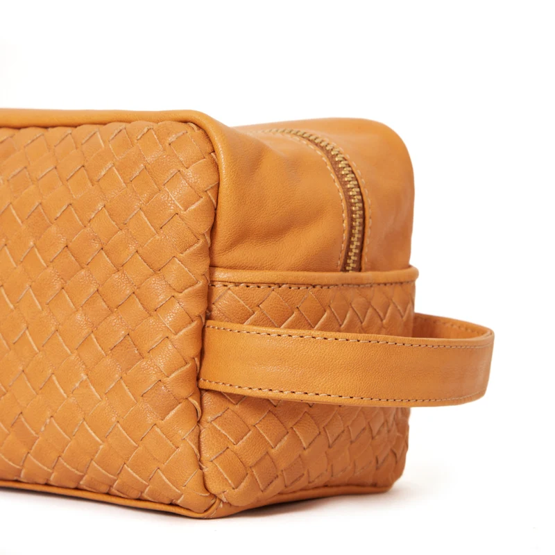 Der Kelly Woven Travel Case