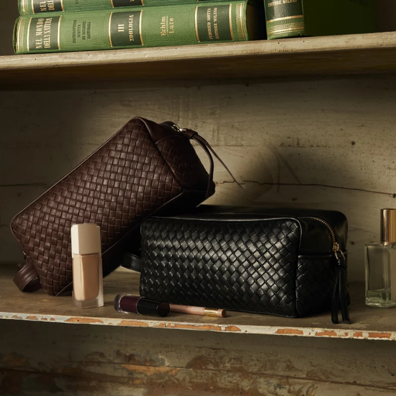 Der Kelly Woven Travel Case