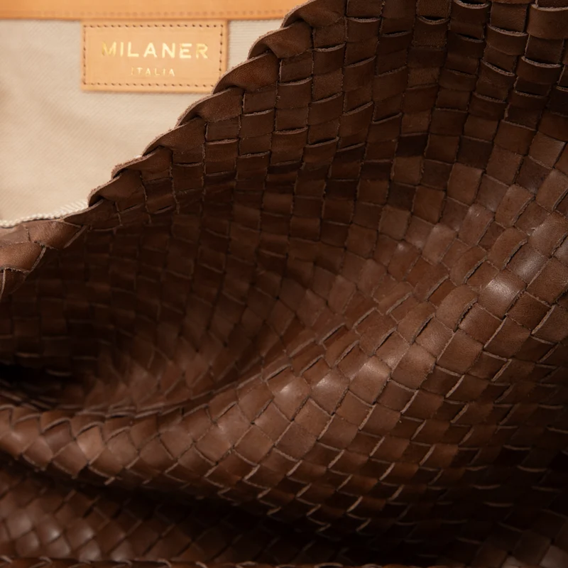 The Travel Elena Woven Handbag - Premium-Leder