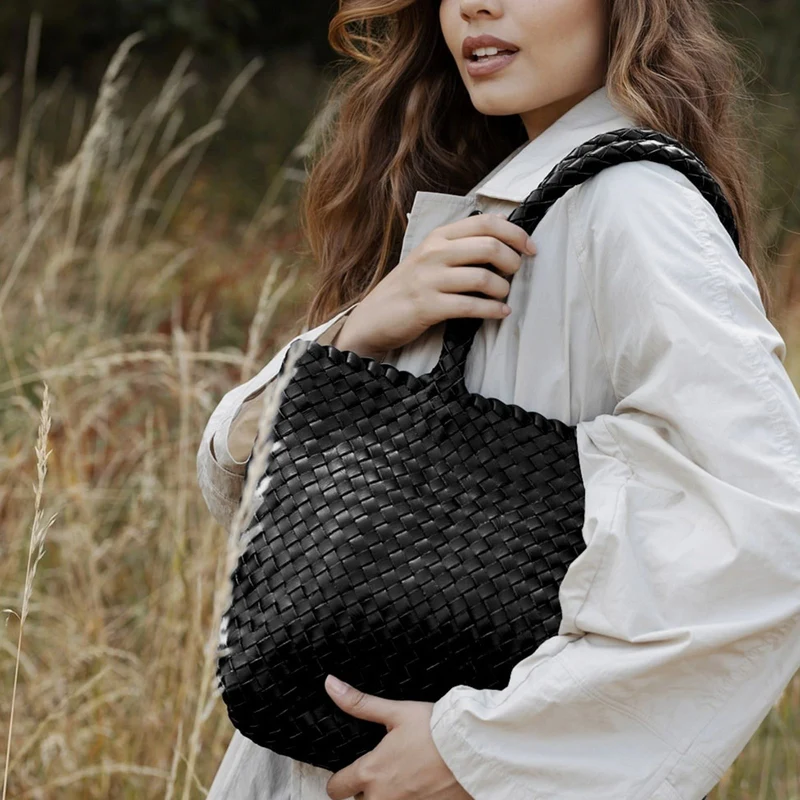 The Mini Elena Woven Handbag - Premium-Leder