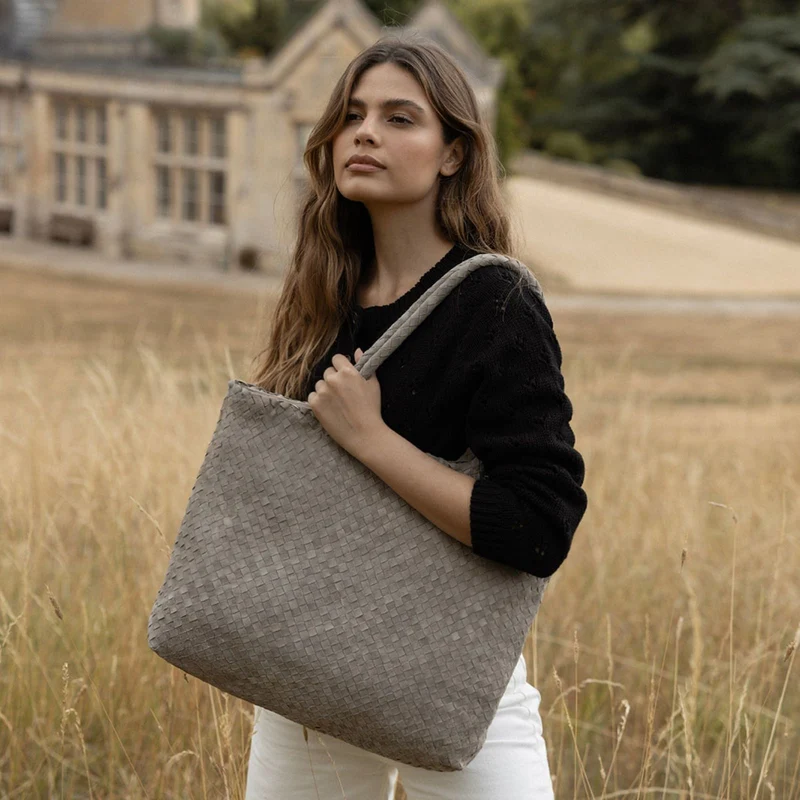 The Classic Elena Woven Handbag - Premium-Leder