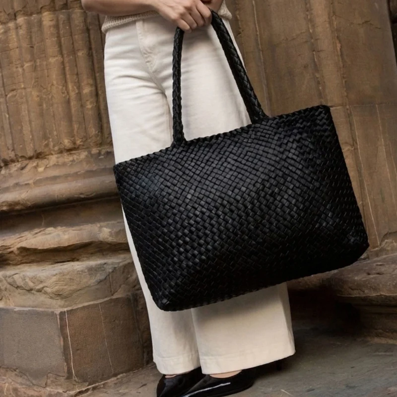 The Classic Elena Woven Handbag - Premium-Leder