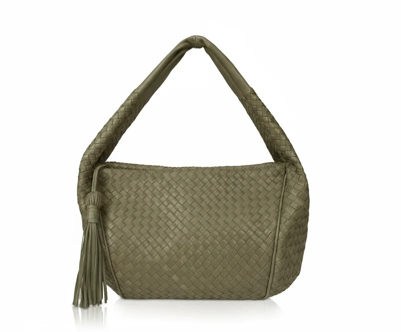 Der Hallie Woven Hobo
