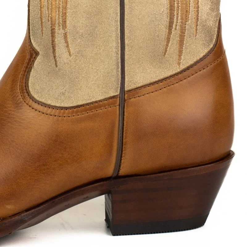 Damen-Cowboystiefel in Braun und Beige mit goldenen Flügeln 2666
