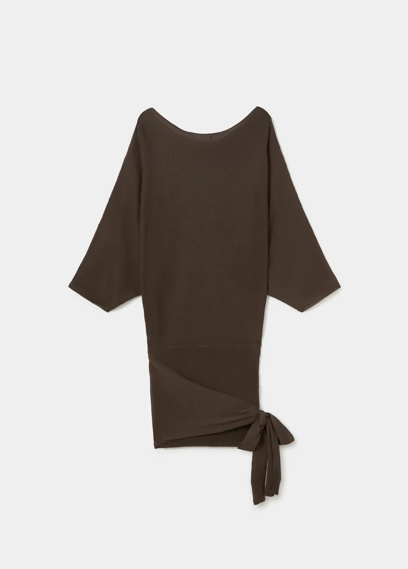 Batwing sleeve knit dress