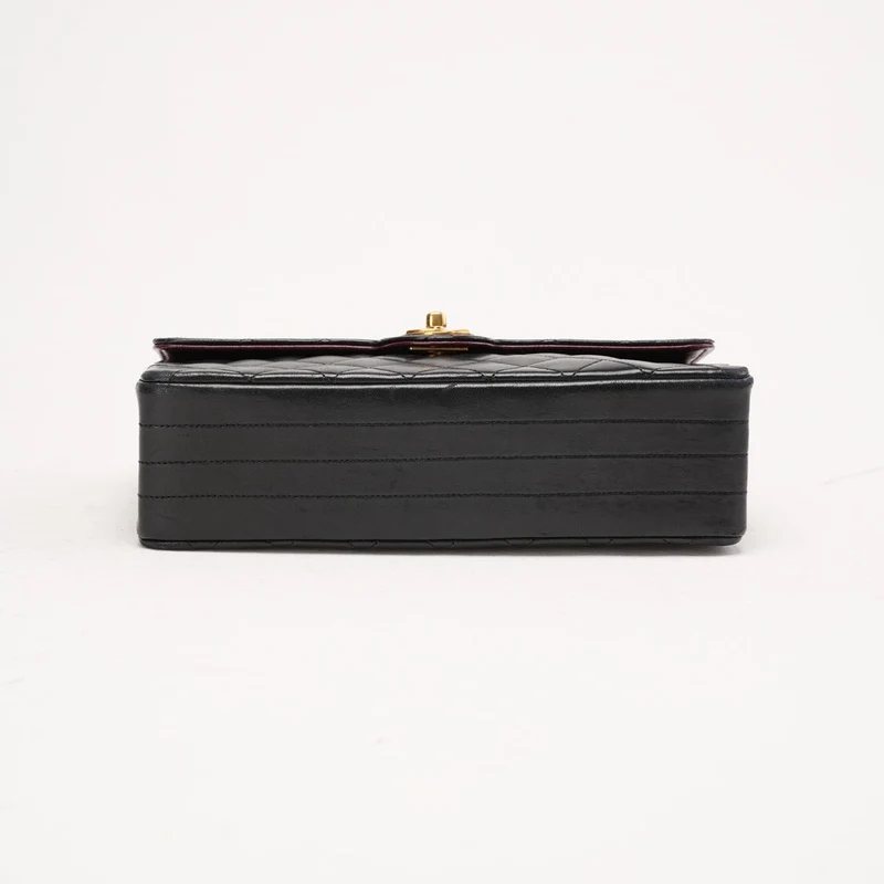 Chanel Schwarze Vintage Timeless Classic Single Flap Bag 1991