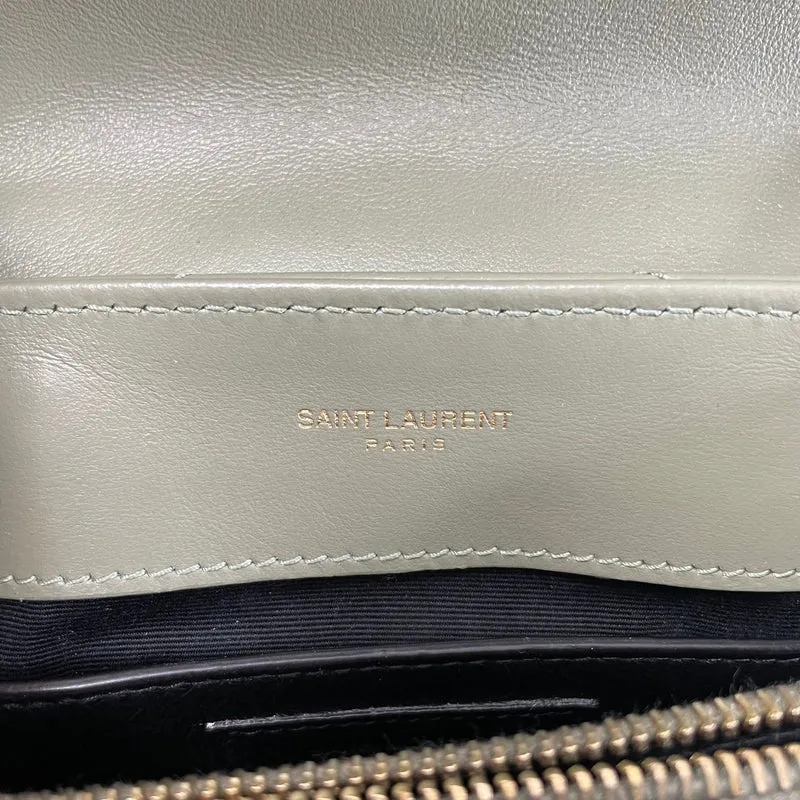 Saint Laurent Loulou Henkeltasche aus hellgrünem Leder, Modell 2022