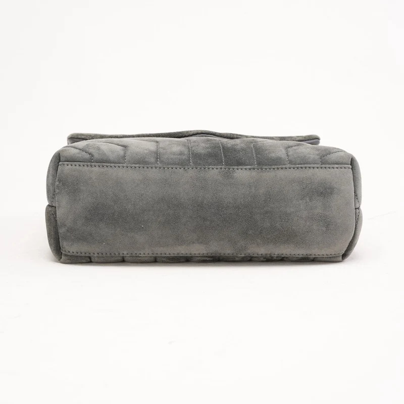 Saint Laurent Kleine LouLou Tasche aus grauem Wildleder 2022