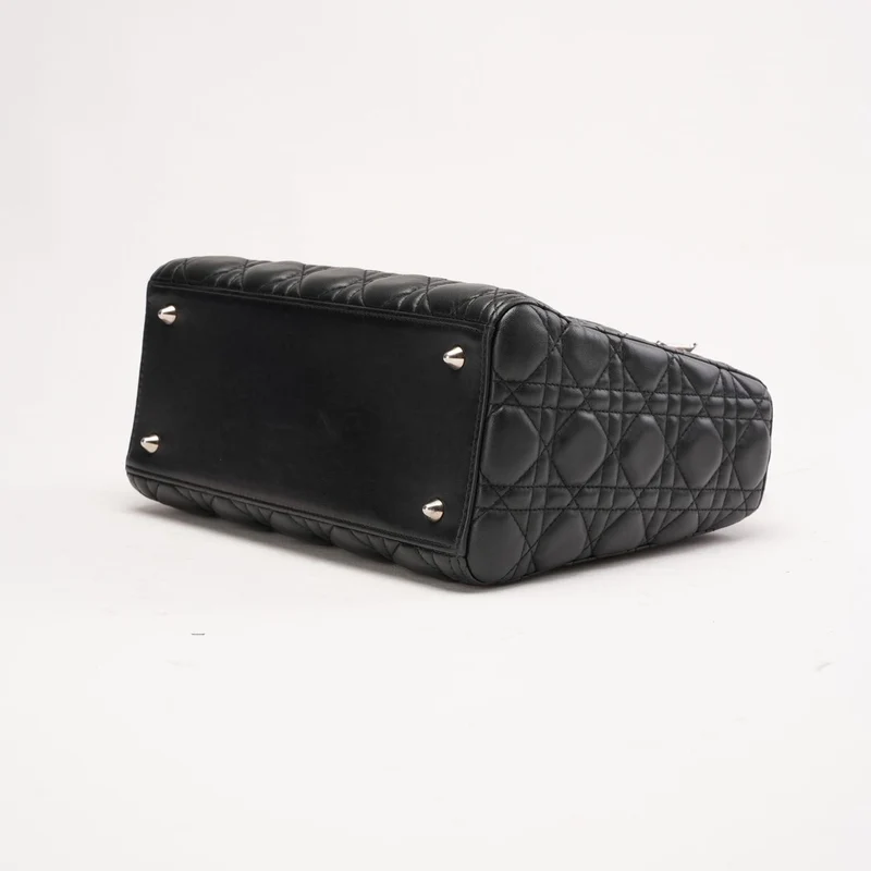 Christian Dior Medium Lady Dior Tasche aus schwarzem Cannage-Lammleder, 2017