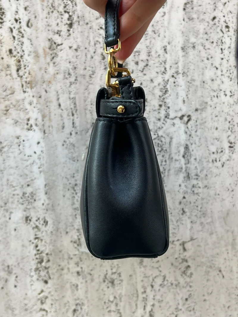 Fendi Schwarze Micro Mini Peekaboo Umhängetasche