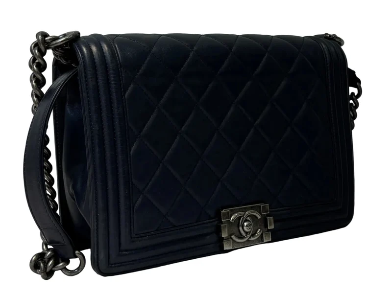 Chanel Le Boy Flap, groß, Lammblau, Marineblau