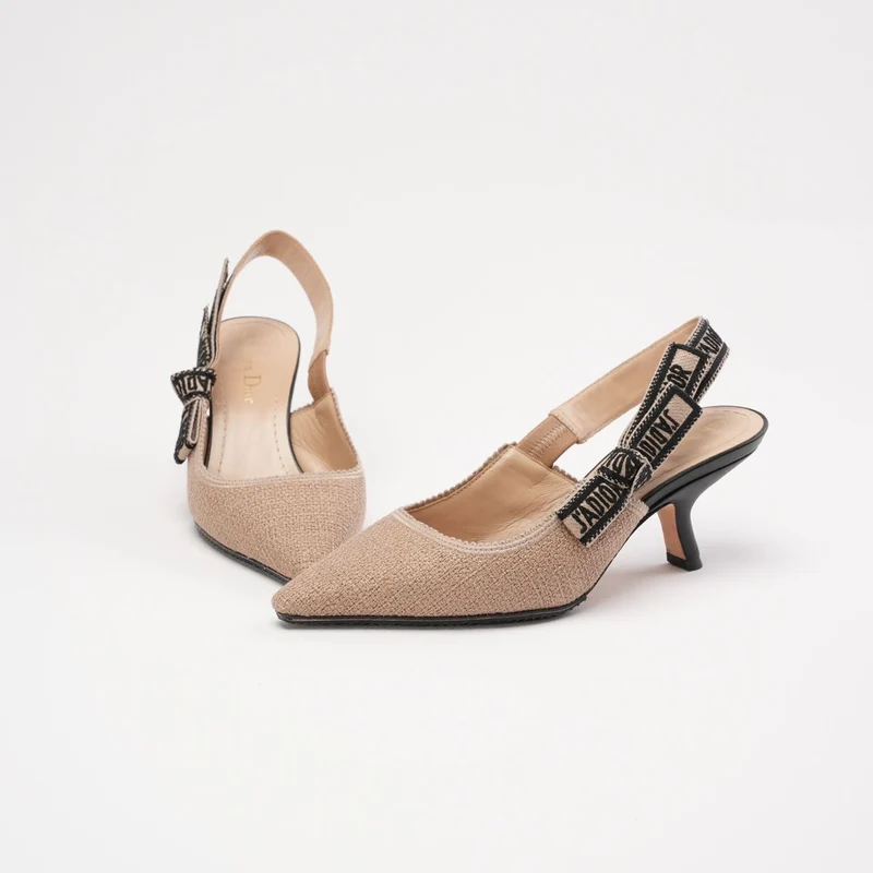 Christian Dior J'adior Slingback-Pumps aus beigefarbenem/schwarzem Stoff, Größe 34