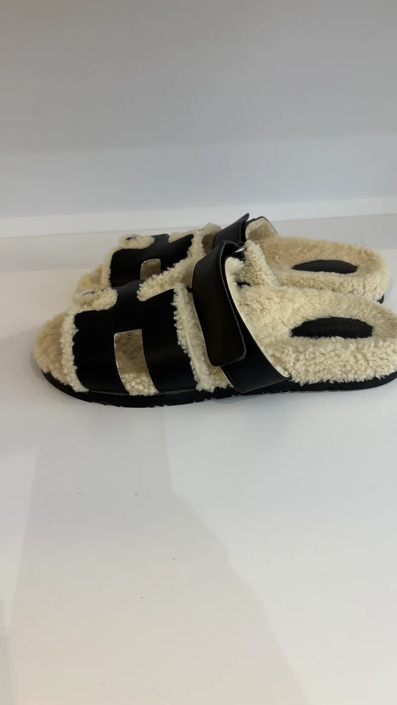 Hermès Chypre Sandalen Leder Synthetik Schwarz Größe 41