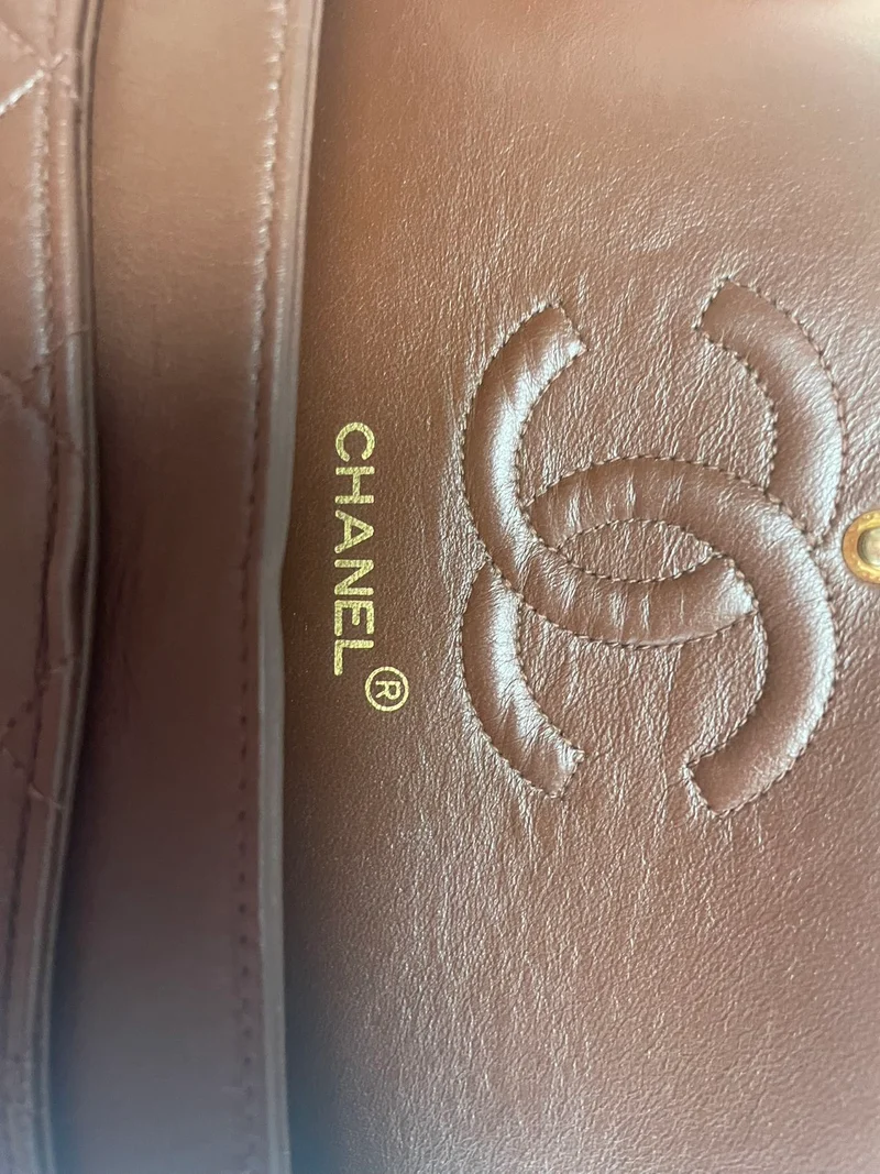 Chanel Vintage Kleine Doppelflap-Tasche, schokoladenbraun, 1996