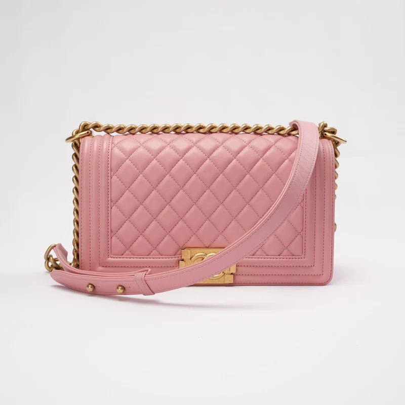 Chanel Medium Boy Flap aus Lammleder, Rosa, 2018
