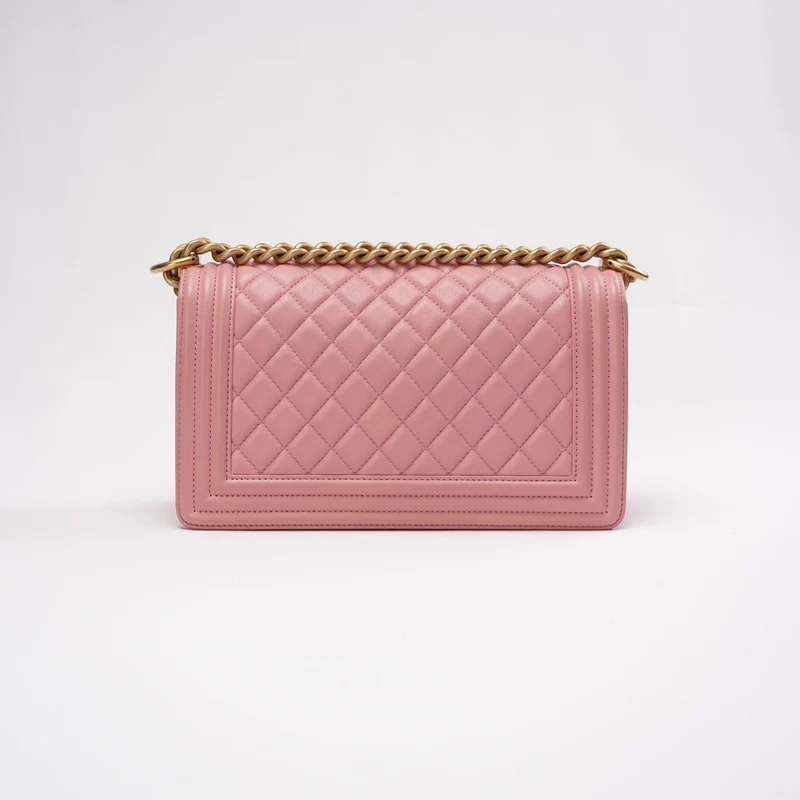 Chanel Medium Boy Flap aus Lammleder, Rosa, 2018