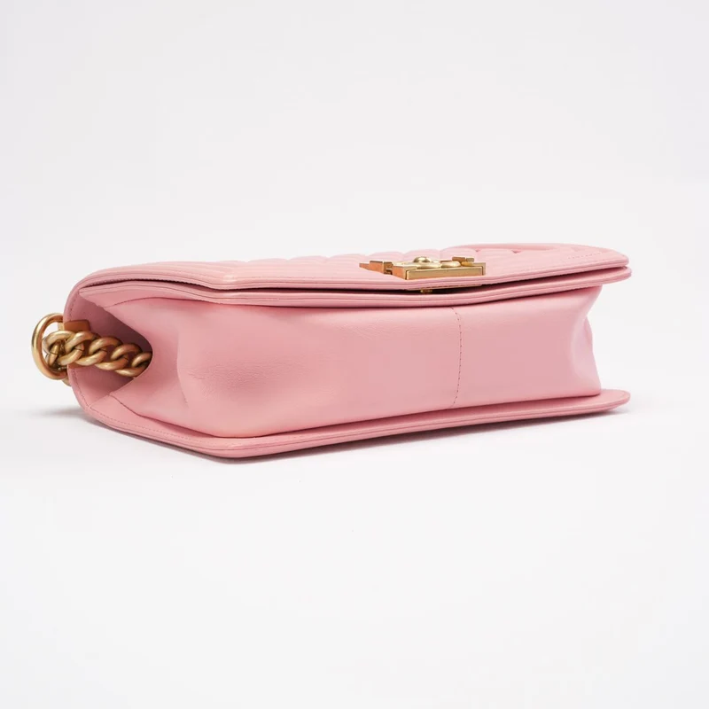 Chanel Medium Boy Flap aus Lammleder, Rosa, 2018