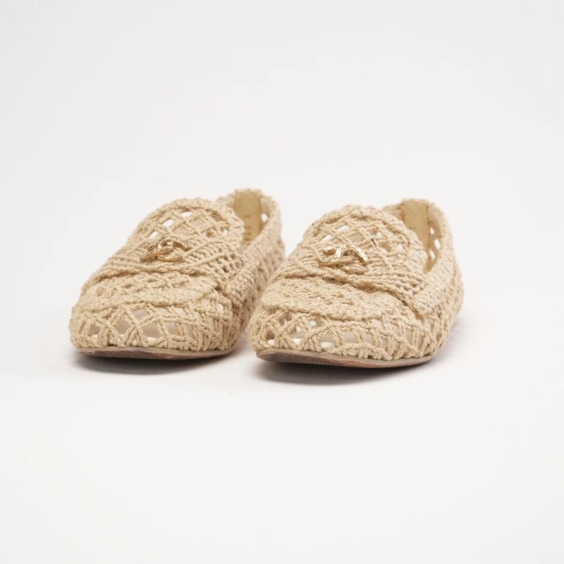 Chanel Raffia-geflochtene CC-Mokassins, beige, Farbe 39.5