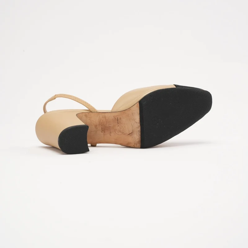 Chanel Beige/Schwarze Ripsband-Pumps mit Kappe und CC-Logo, Größe 38