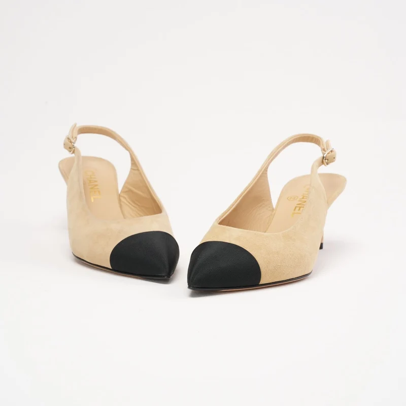 Chanel Slingback-Pumps aus beigefarbenem und schwarzem Leder, Größe 38.5