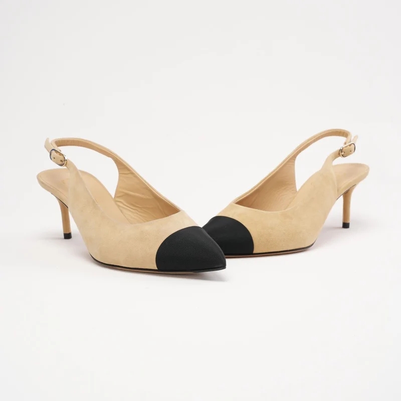 Chanel Slingback-Pumps aus beigefarbenem und schwarzem Leder, Größe 38.5
