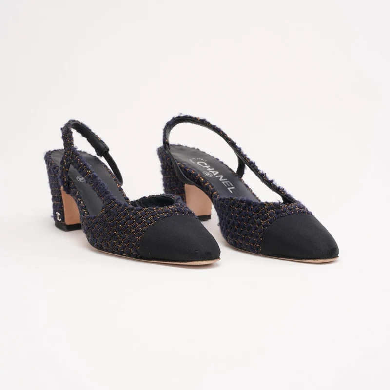 Chanel Slingback-Pumps aus marineblauem Tweed und Stoff mit CC-Logo, Blockabsatz, Zehenkappe, Größe 36.5