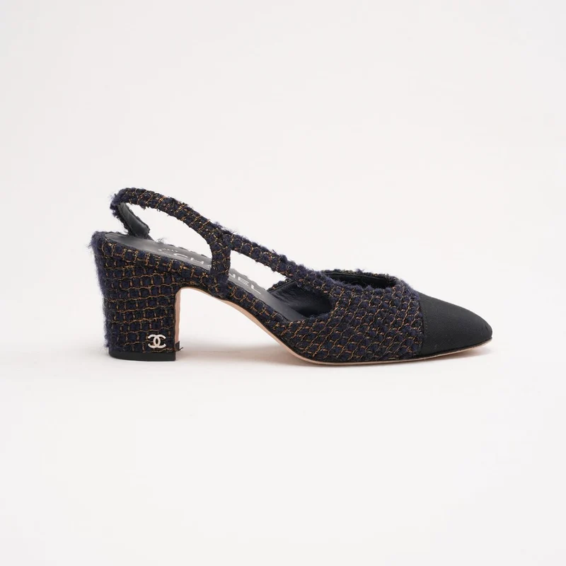Chanel Slingback-Pumps aus marineblauem Tweed und Stoff mit CC-Logo, Blockabsatz, Zehenkappe, Größe 36.5