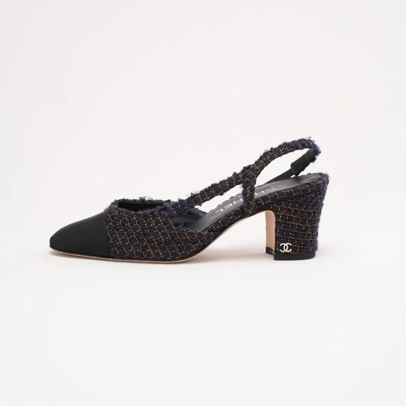 Chanel Slingback-Pumps aus marineblauem Tweed und Stoff mit CC-Logo, Blockabsatz, Zehenkappe, Größe 36.5
