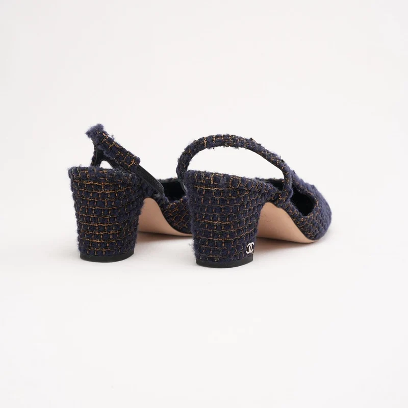 Chanel Slingback-Pumps aus marineblauem Tweed und Stoff mit CC-Logo, Blockabsatz, Zehenkappe, Größe 36.5