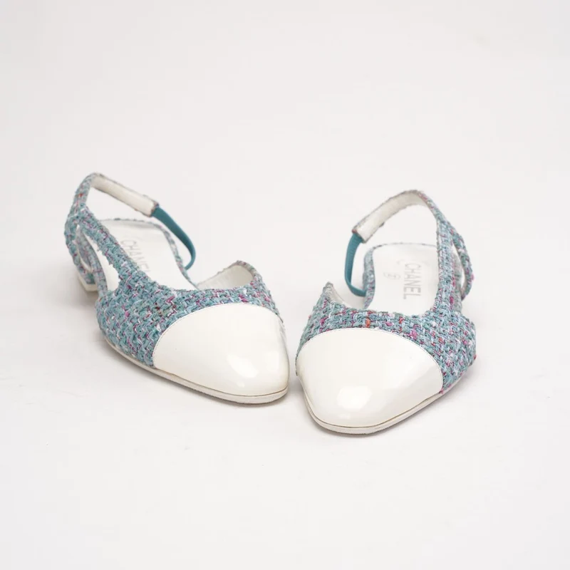 Chanel Slingback-Ballerinas aus Tiffany-blauem Tweed und weißem Lackleder mit CC-Logo, Größe 37.5
