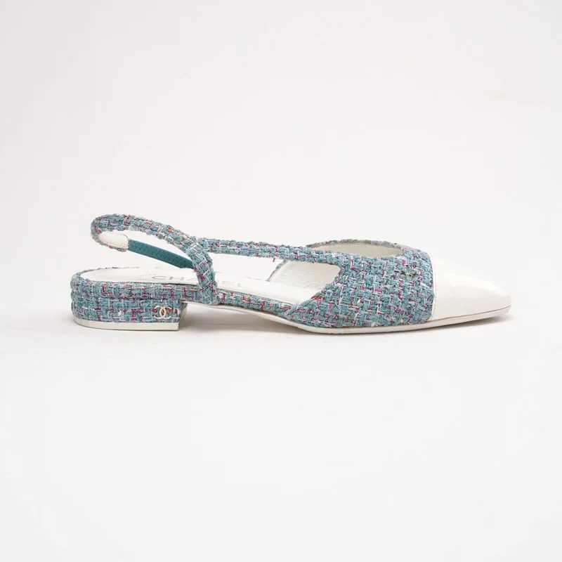 Chanel Slingback-Ballerinas aus Tiffany-blauem Tweed und weißem Lackleder mit CC-Logo, Größe 37.5