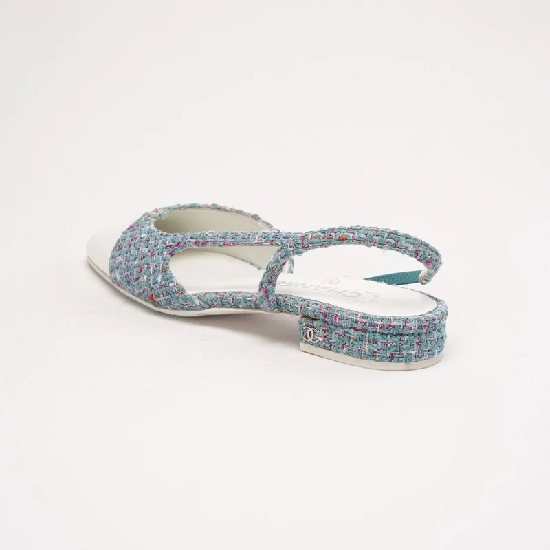 Chanel Slingback-Ballerinas aus Tiffany-blauem Tweed und weißem Lackleder mit CC-Logo, Größe 37.5