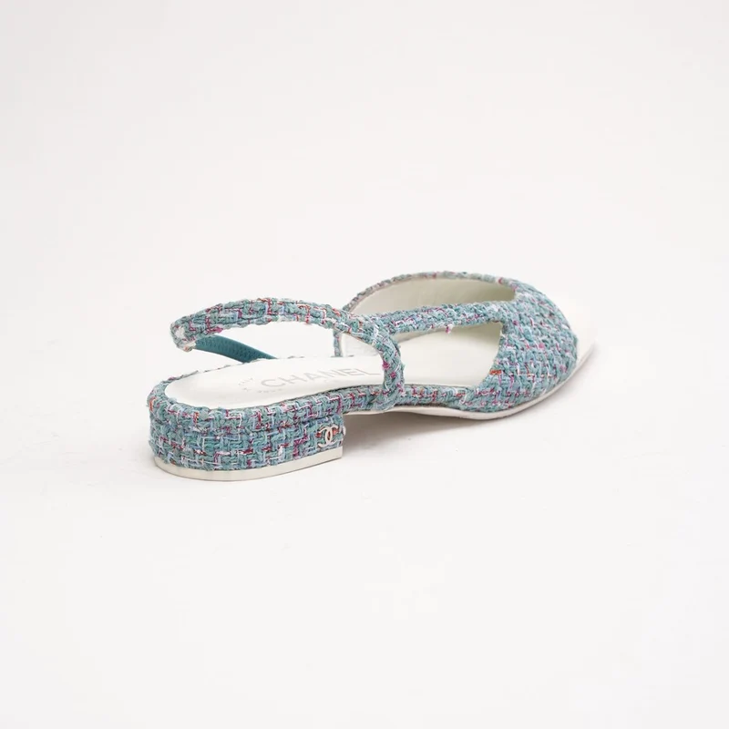 Chanel Slingback-Ballerinas aus Tiffany-blauem Tweed und weißem Lackleder mit CC-Logo, Größe 37.5
