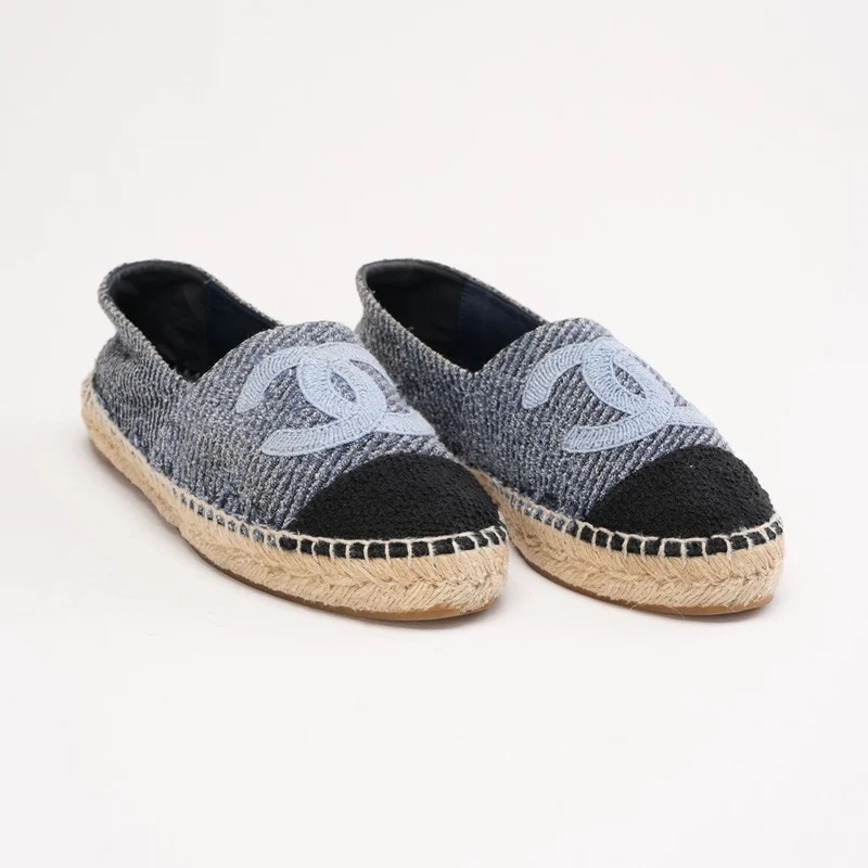 Chanel Tweed CC Logo Cap Toe Espadrilles Blau und Hellgrau Größe 39