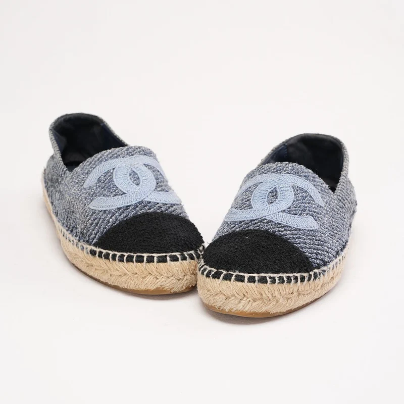 Chanel Tweed CC Logo Cap Toe Espadrilles Blau und Hellgrau Größe 39