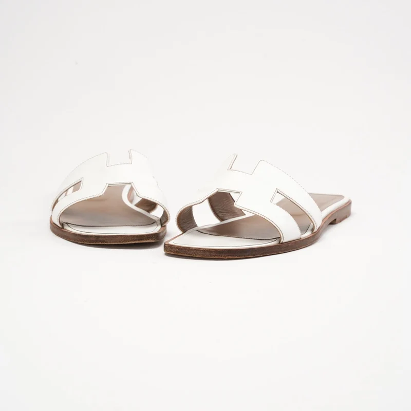 Hermes Oran Sandalen aus weißem Leder, Größe 39.5