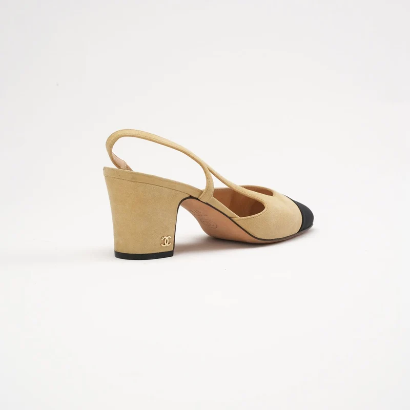 Chanel Slingback-Pumps mit schwarzer Kappe und CC-Logo, Größe 37.5