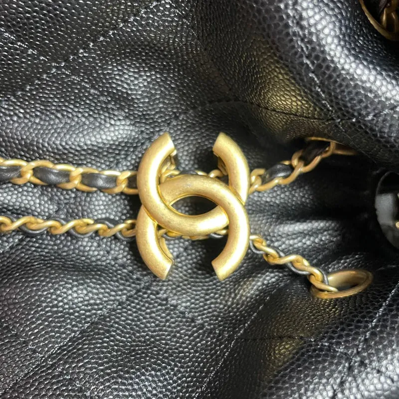 Chanel 25 Medium genarbtes Kalbsleder & Gold-Tone Schwarz 2025
