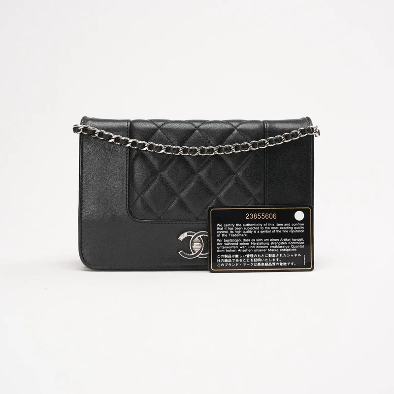 Chanel Vintage Mademoiselle Wallet On Chain (WOC) Caviar Schwarz 2017