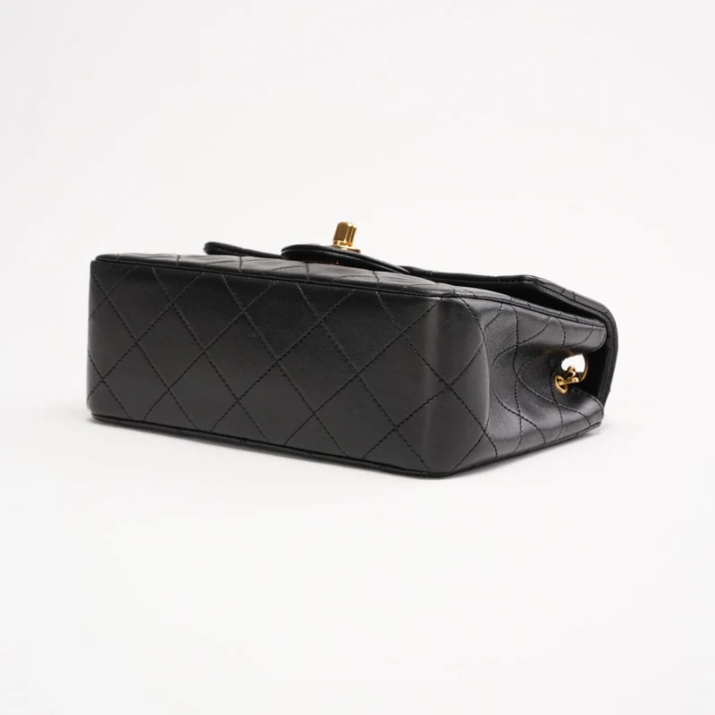 Chanel Vintage Mini Square Classic Flap Bag aus Lammleder, Schwarz, 1996