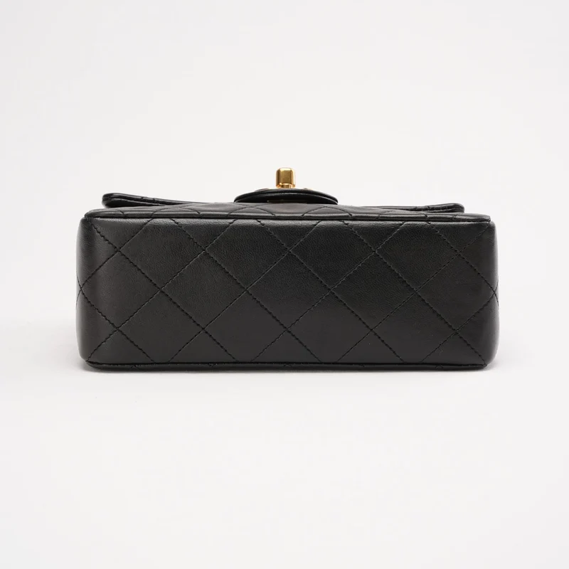 Chanel Vintage Mini Square Classic Flap Bag aus Lammleder, Schwarz, 1996