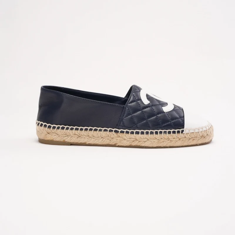 Chanel CC Espadrilles mit Kappe, Lammleder, Marineblau, Größe 39