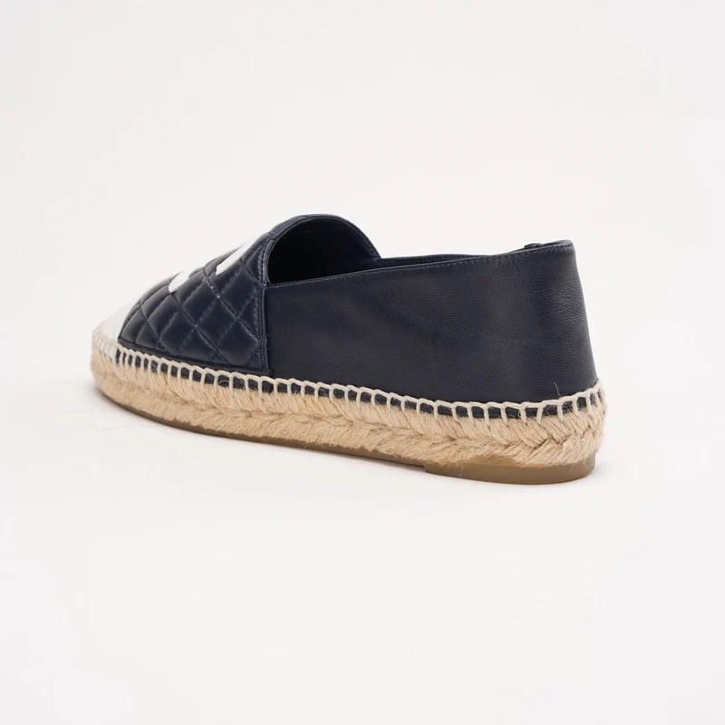 Chanel CC Espadrilles mit Kappe, Lammleder, Marineblau, Größe 39