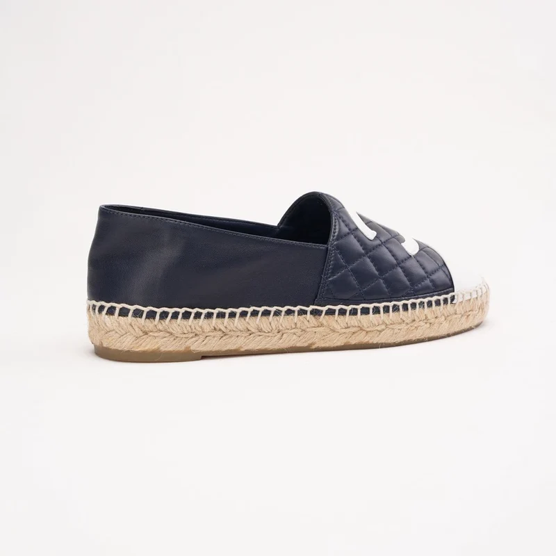 Chanel CC Espadrilles mit Kappe, Lammleder, Marineblau, Größe 39