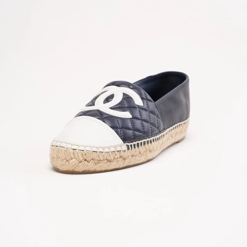 Chanel CC Espadrilles mit Kappe, Lammleder, Marineblau, Größe 39