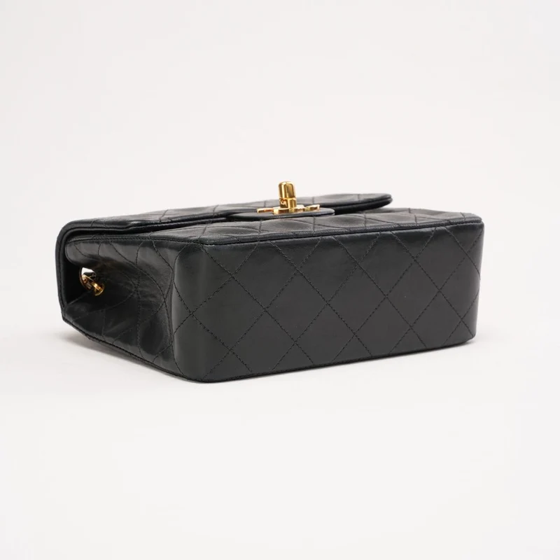 Chanel Vintage Mini Square Flap Bag aus Lammleder, schwarz, 1997