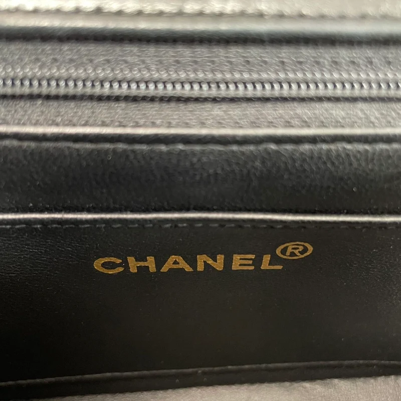 Chanel Vintage Mini Square Flap Bag aus Lammleder, schwarz, 1997