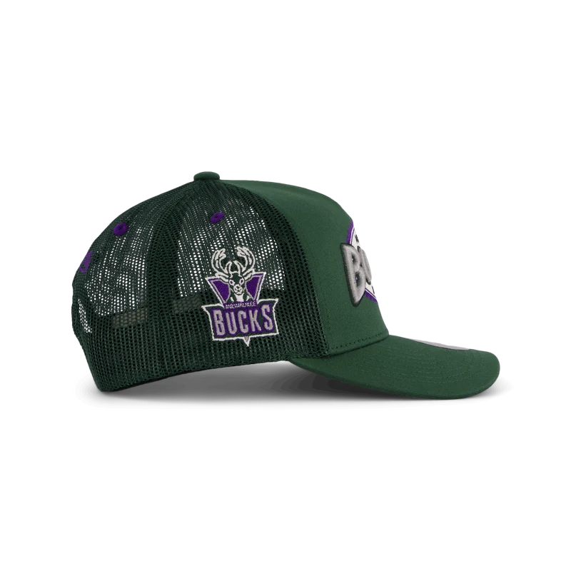 Bucks Team Seal Trucker HWC