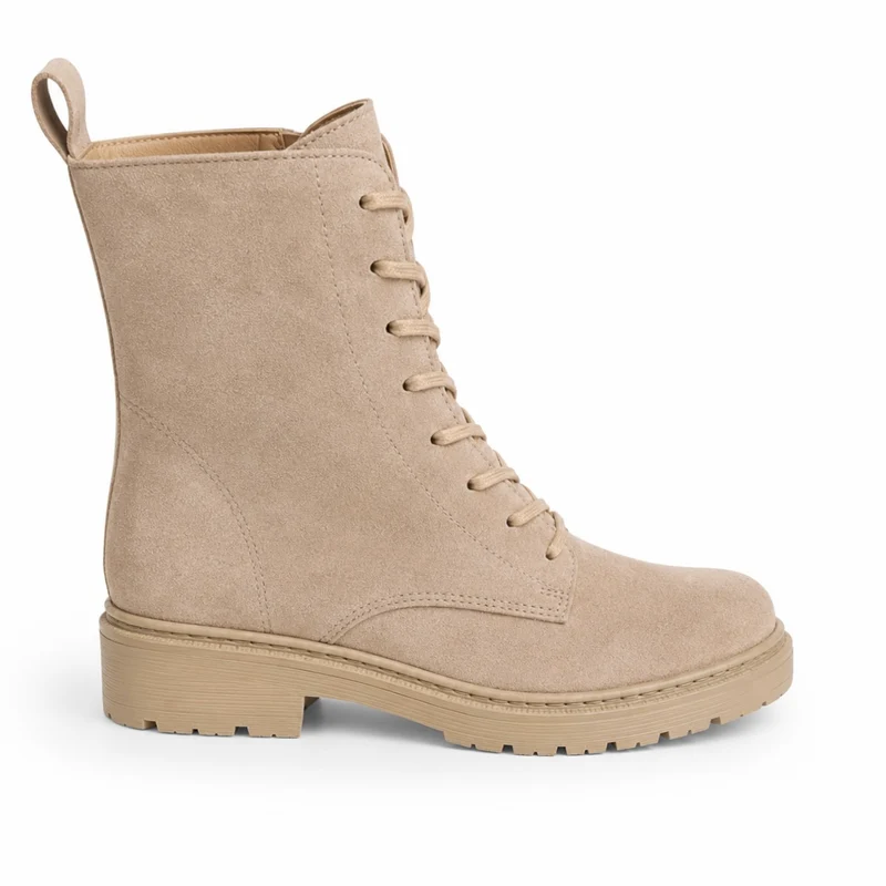 Dusty Rusty Boots – Damen Ankle Boots Sand Wildleder Flach